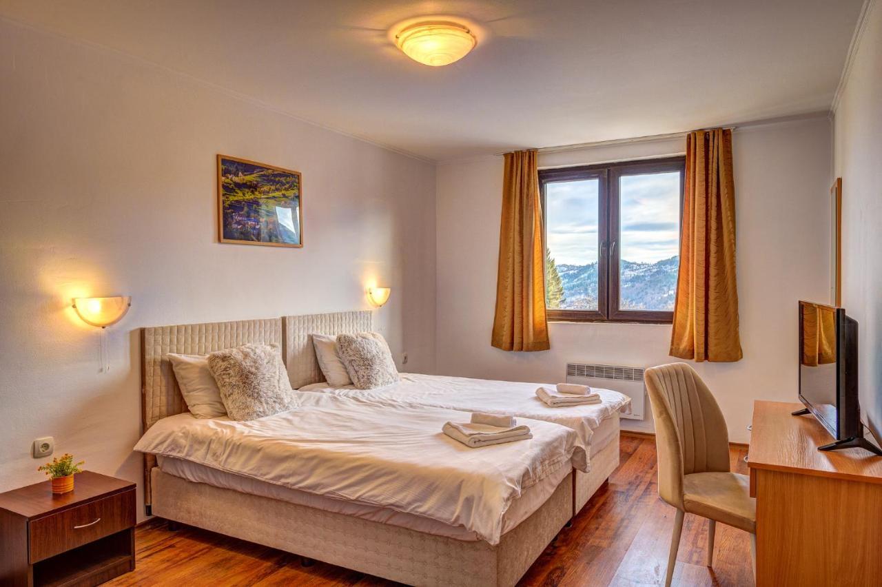 Aparthotel Silver Hills Free Parking Smoljan Esterno foto
