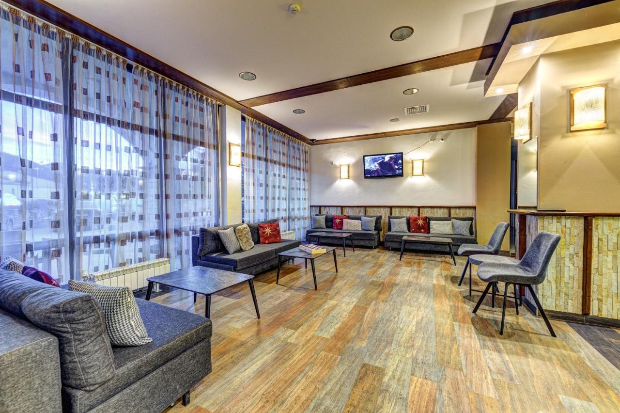 Aparthotel Silver Hills Free Parking Smoljan Esterno foto