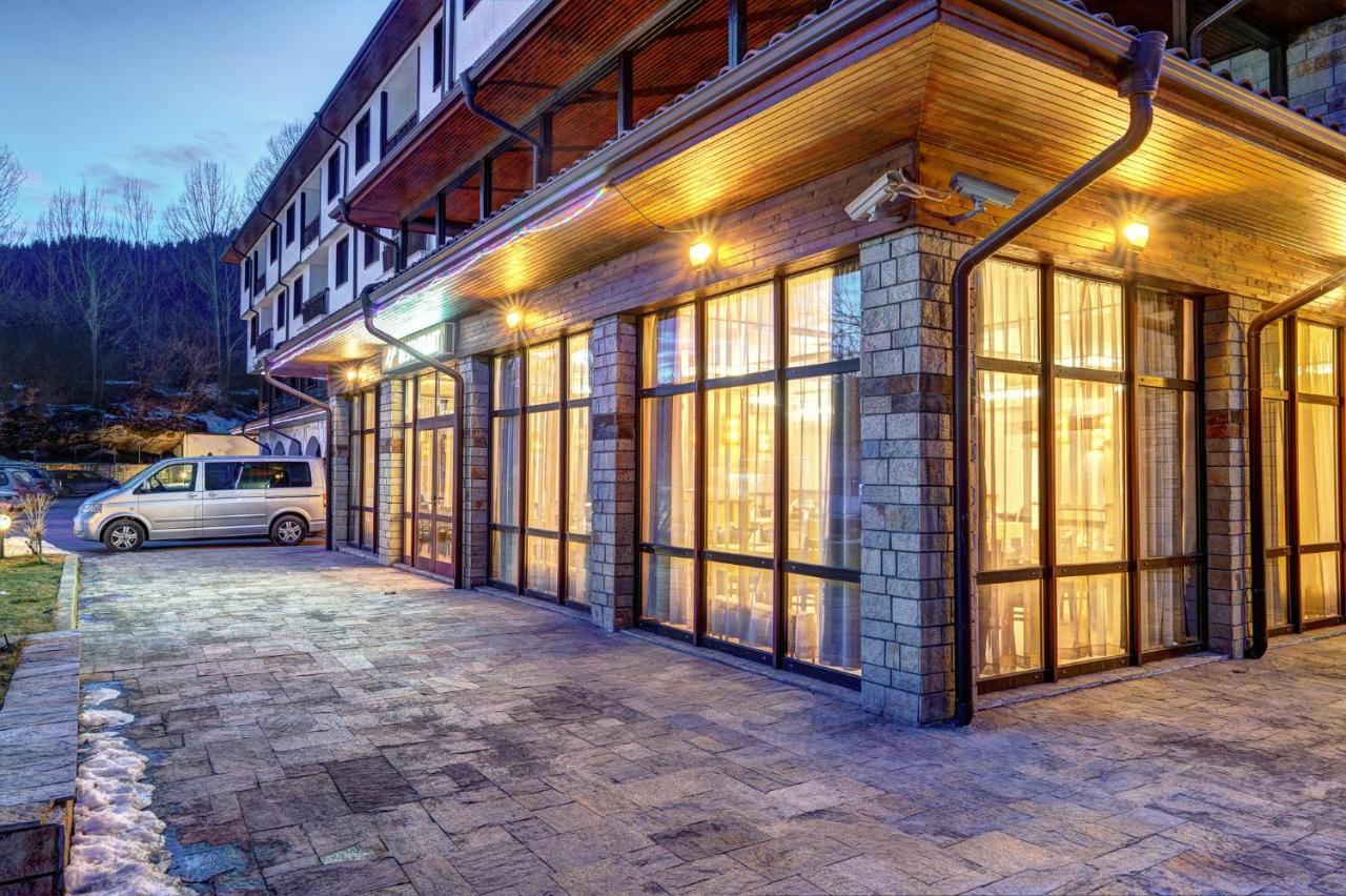 Aparthotel Silver Hills Free Parking Smoljan Esterno foto