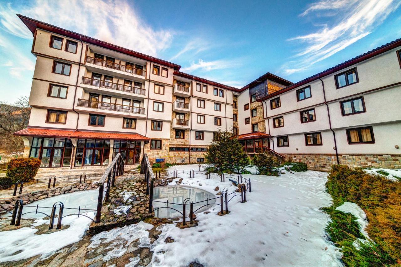 Aparthotel Silver Hills Free Parking Smoljan Esterno foto